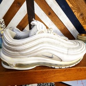 Nike Men White Tennis Shoes